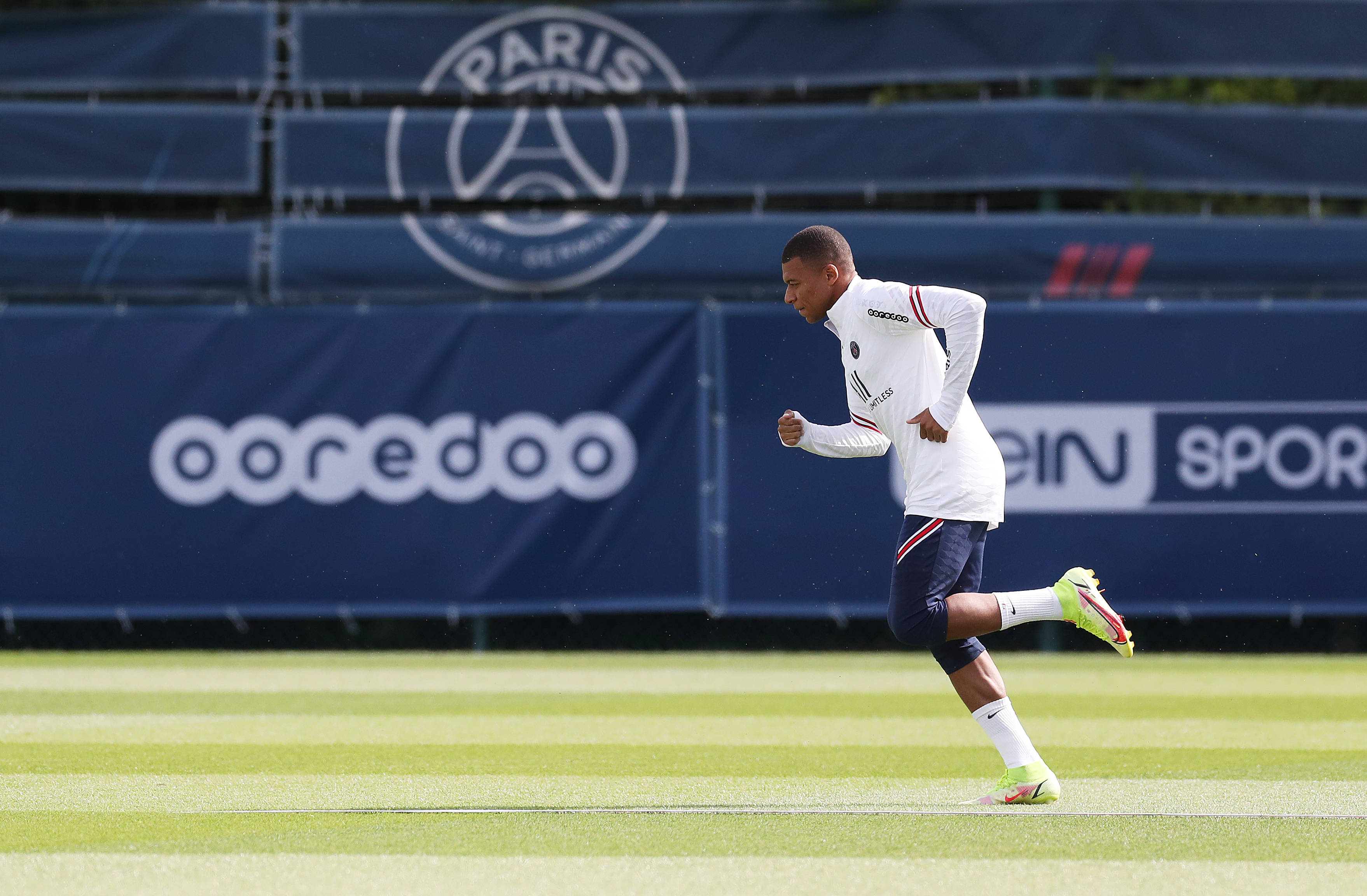 而非被表象 而非被表象